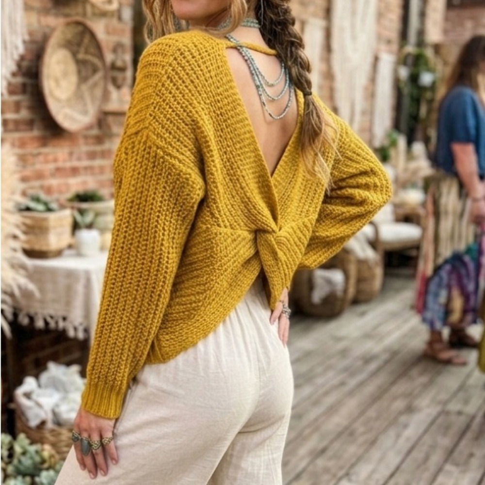 Yet Again Mustard Yellow Twist Back Sweater Alpaca Wool Blend Chunky Knit M